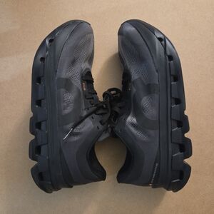 On Running Trail Sneakers Men Size 7.5 Cloudflow 5